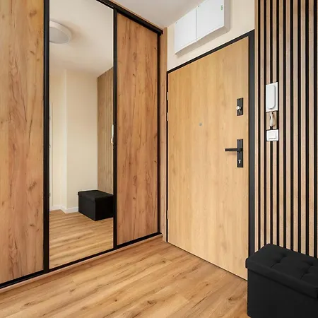 Lipinskiego 16 Komfortowy Z Parkingiem By Renters Apartment Breslau
