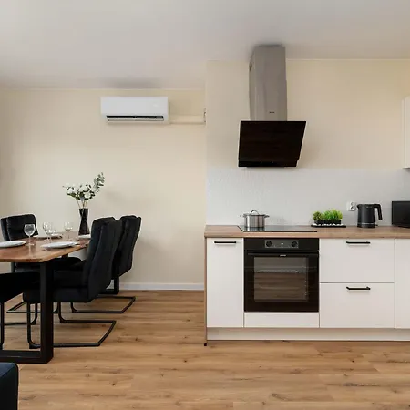Lipinskiego 16 Komfortowy Z Parkingiem By Renters Apartment *