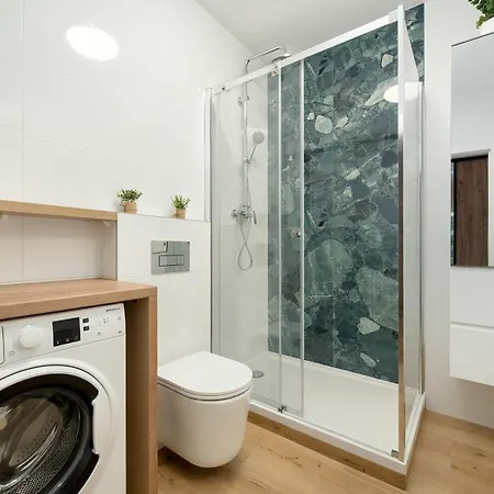 Lipinskiego 16 Komfortowy Z Parkingiem By Renters Apartment *