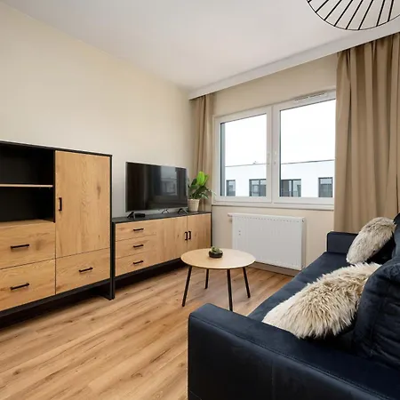 Lipinskiego 16 Komfortowy Z Parkingiem By Renters Apartment